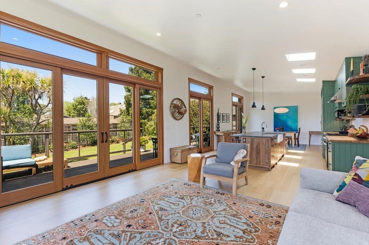 231 Surfside Ave, Santa Cruz, CA 95060-5331