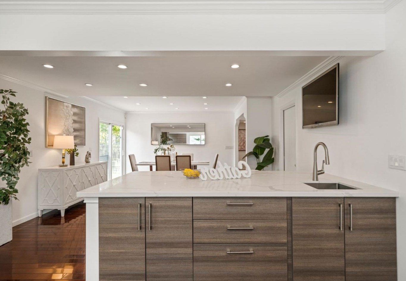 503 Hemlock Ave, Millbrae CA 94030-2041 exterior