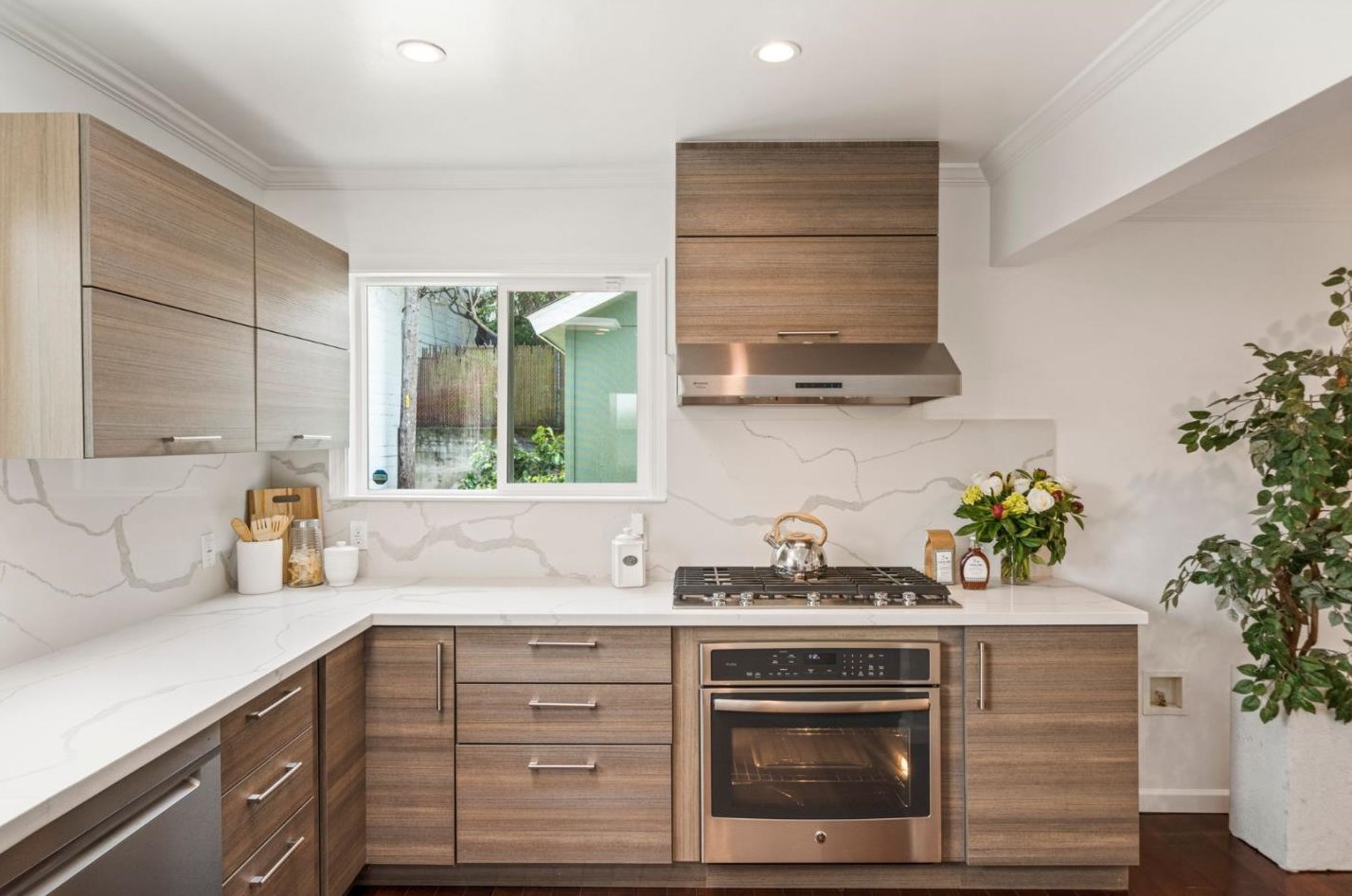 503 Hemlock Ave, Millbrae CA 94030-2041 exterior