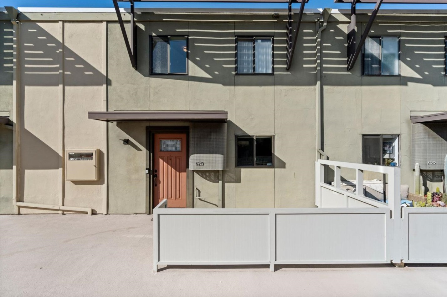 6213 Admiralty Ln, San Mateo, CA 94404