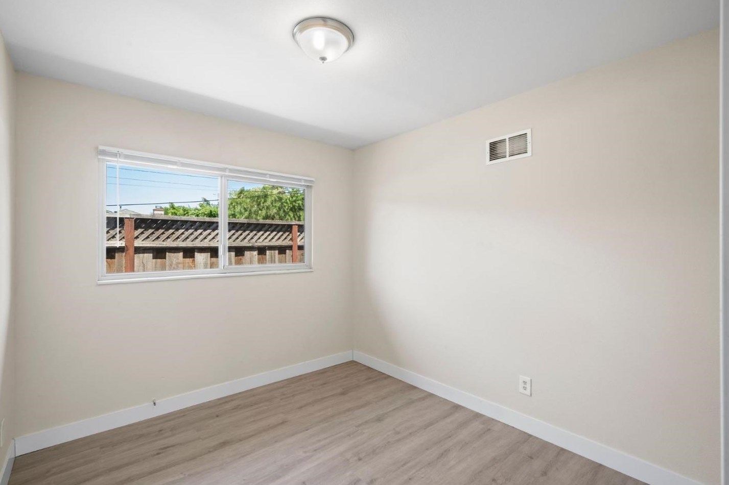 17795 Del Monte Ave, Morgan Hill CA  95037-4327 exterior