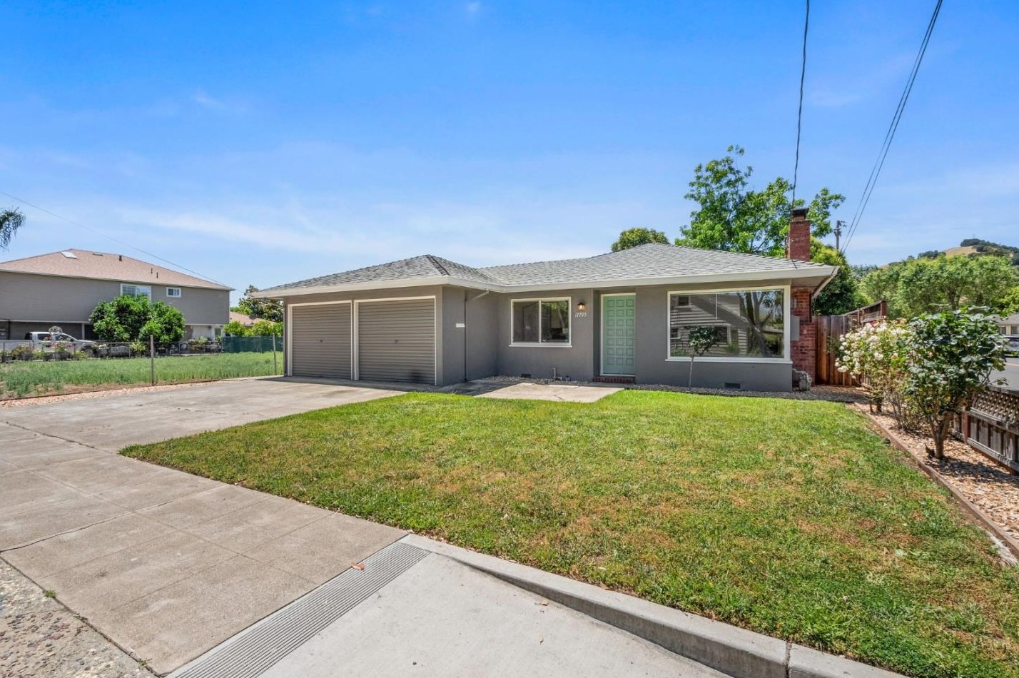 17795 Del Monte Ave, Morgan Hill, CA 95037