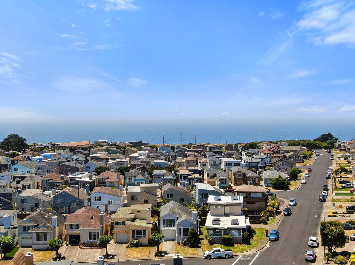95 Fairmont Dr, Daly City CA  94015-3071 exterior