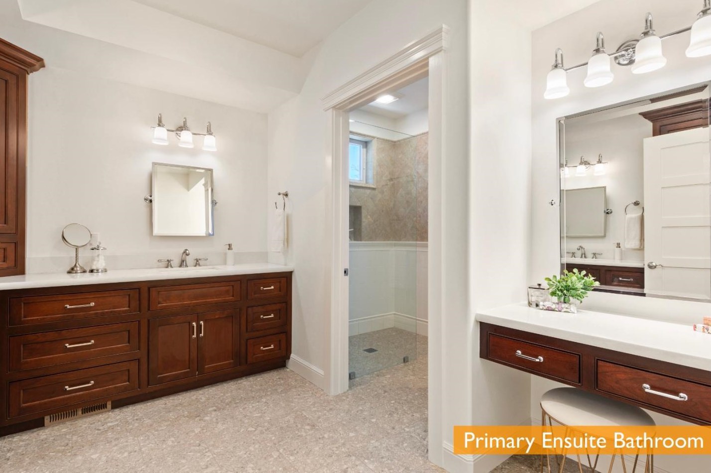 1220 Grant Rd, Los Altos CA 94024-6149 exterior