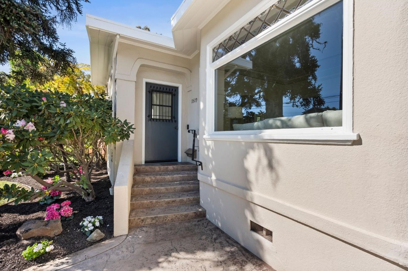 1519 Carol Ave, Burlingame, CA 94010-5230