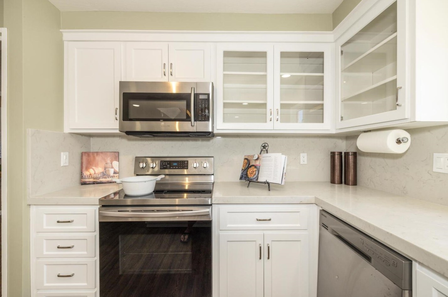 473 Chesapeake Ave, San Mateo CA  94404-3516 exterior