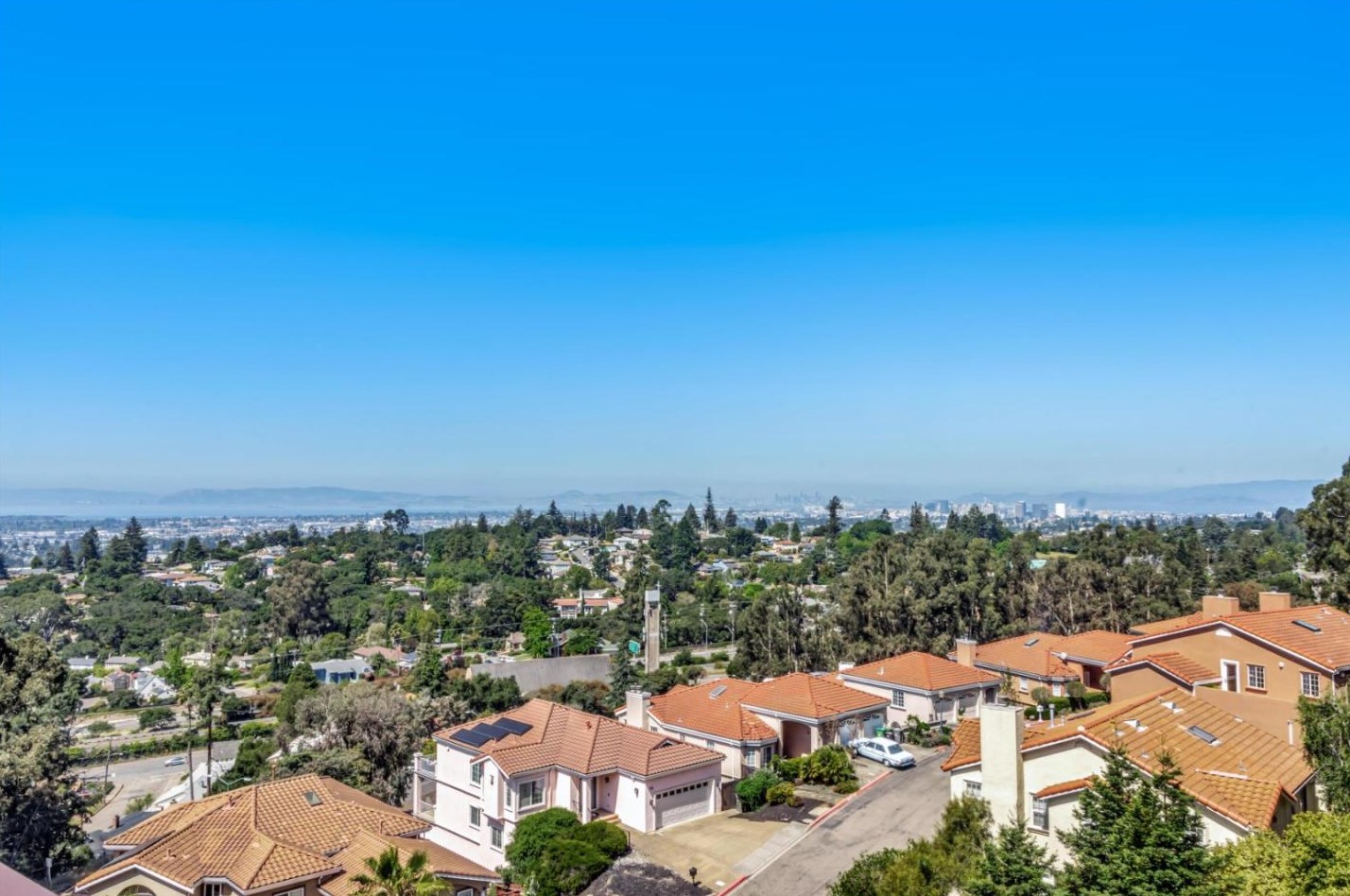 4335 Terrabella Pl, Oakland CA  94619-3154 exterior