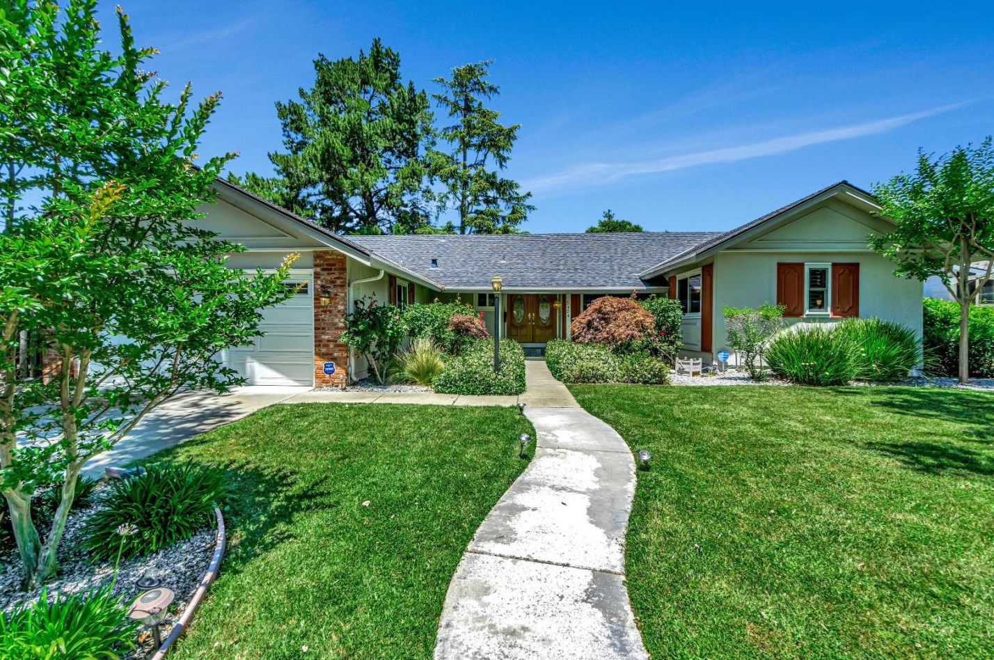 3424 Tupelo Dr, Walnut Creek, CA 94598-2739