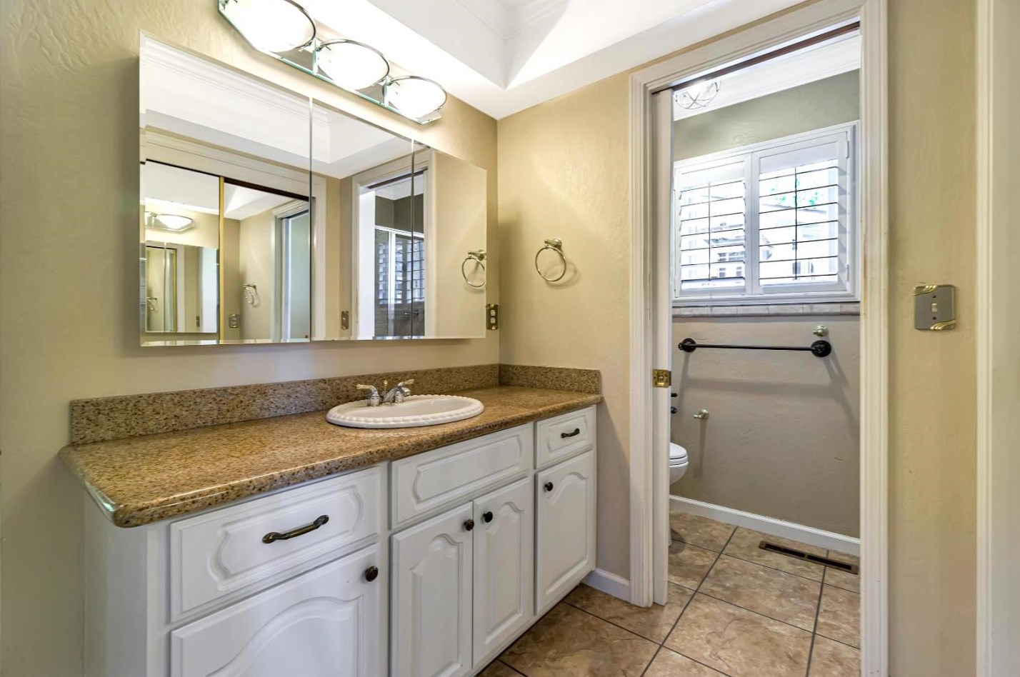 3424 Tupelo Dr, Walnut Creek CA  94598-2741 exterior