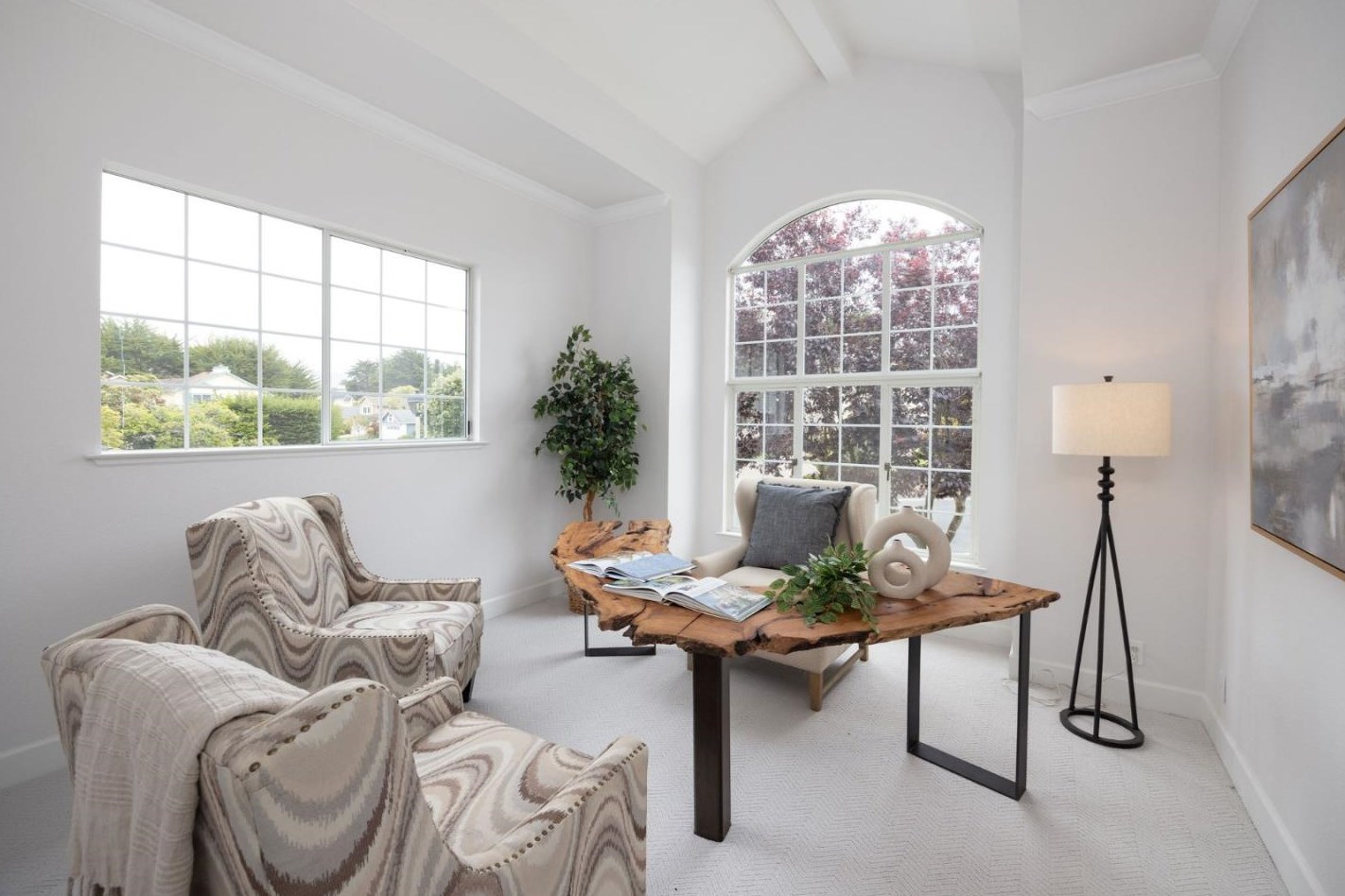 3 Ashdown Pl, Princeton By The Sea, CA 94019-2275