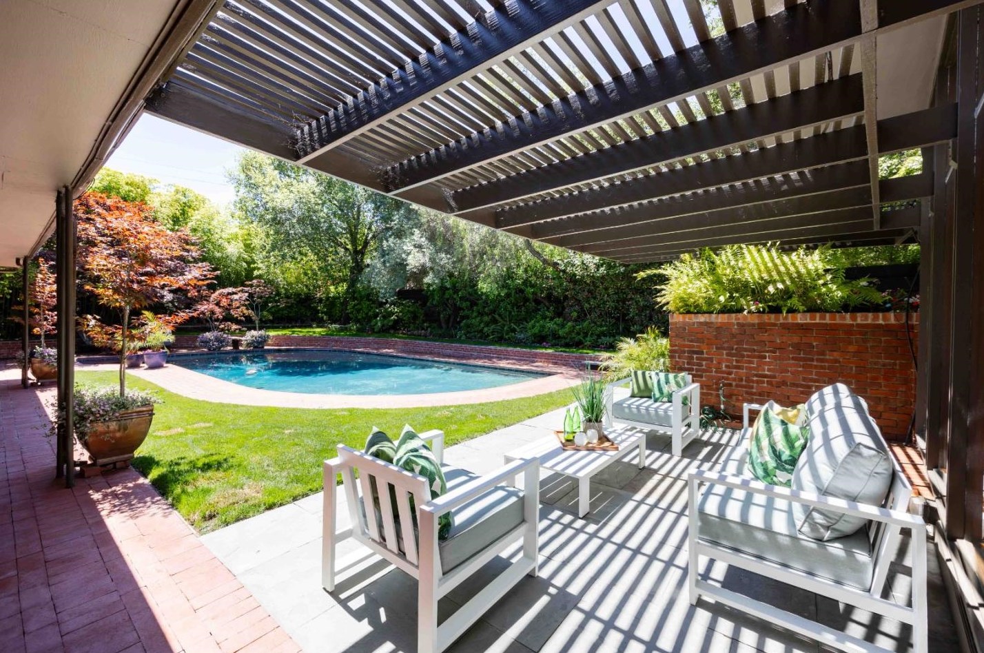 2182 Clayton Dr, Menlo Park CA exterior