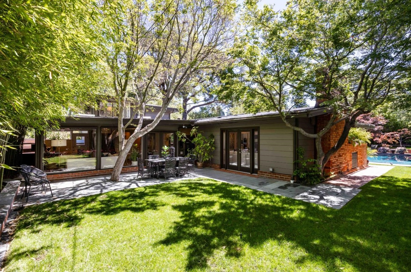 2182 Clayton Dr, Menlo Park CA exterior