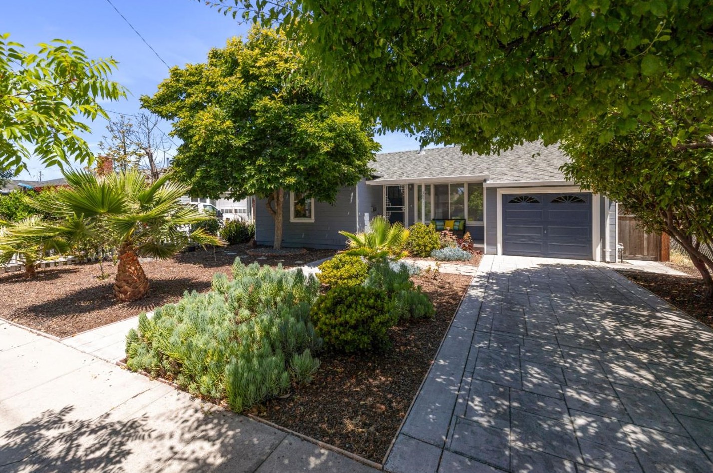 3071 Page St, Redwood City, CA 94063