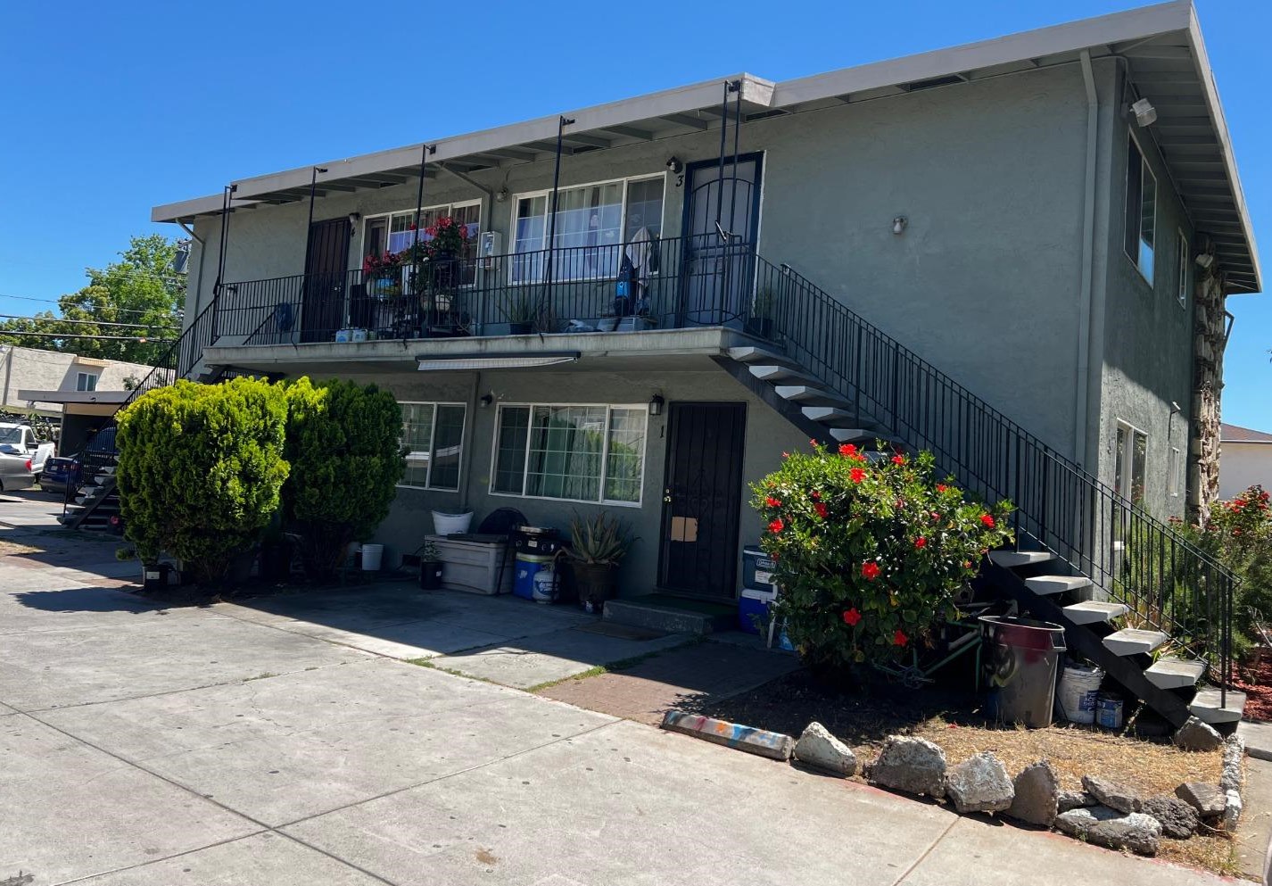 3235 Williamsburg Dr, San Jose, CA 95117-3930