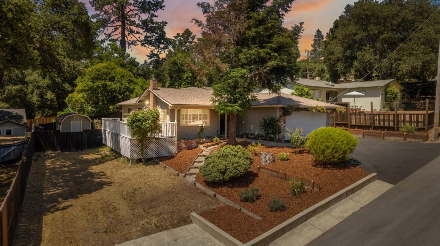 135 Locust St, Ben Lomond, CA 95005