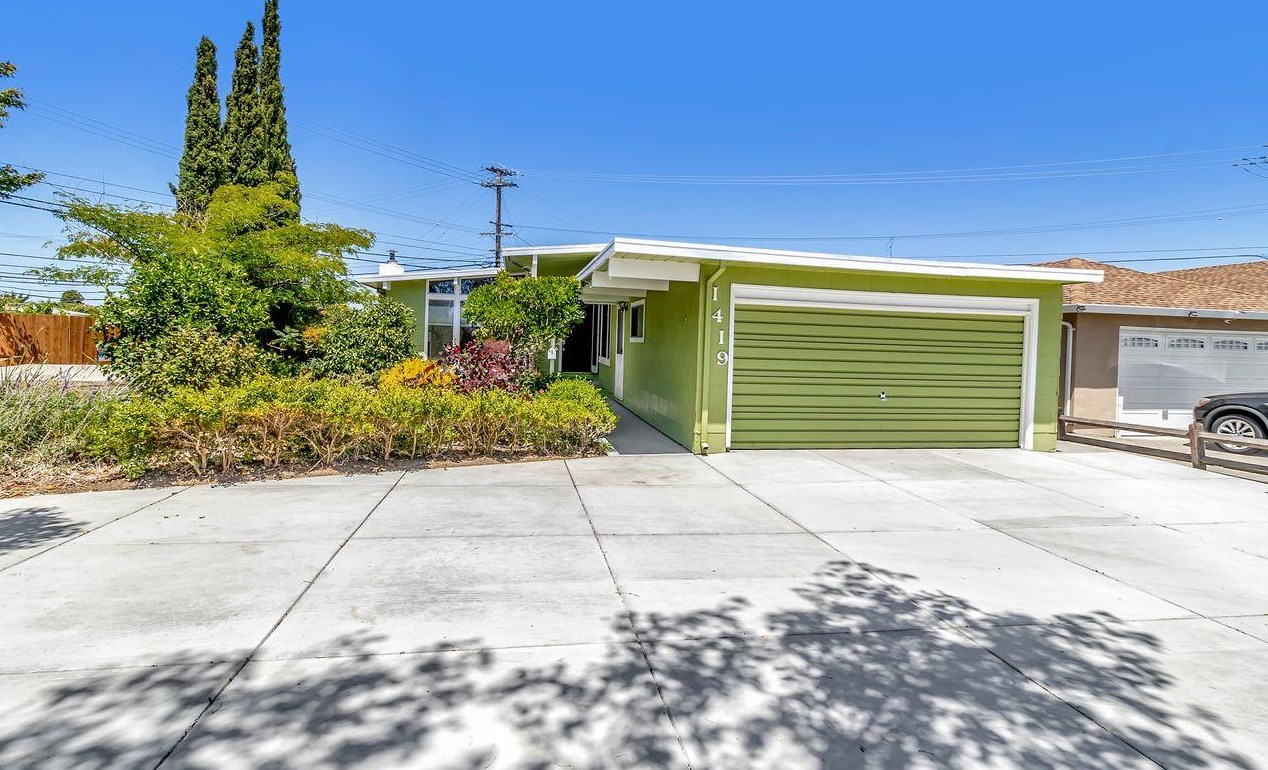 1419 Pershing Ave, San Mateo, CA 94403-1138