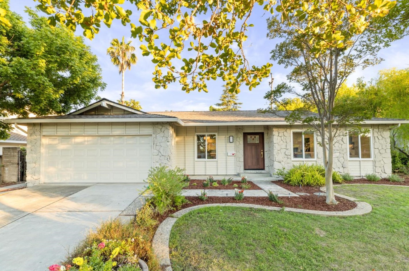 21746 Collingsworth St, Cupertino, CA 95014-4709