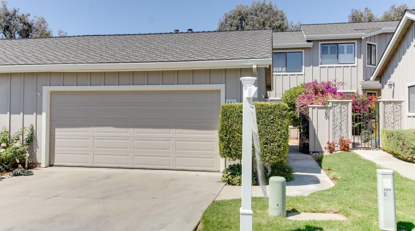 556 Helen Ct, Hollister, CA 95023