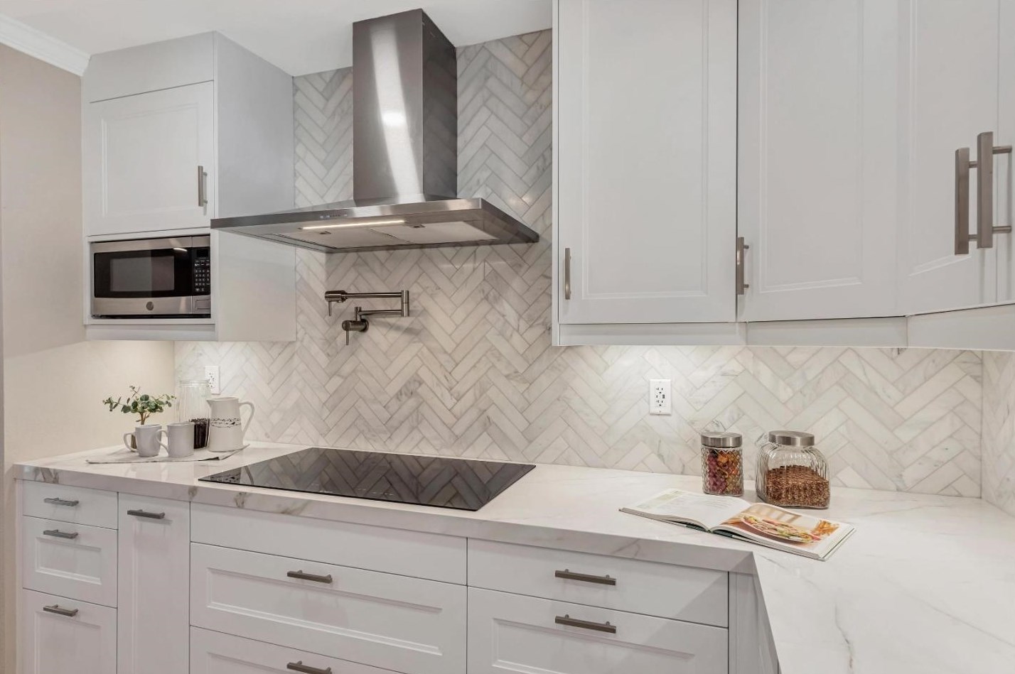 490 Temple Dr, Milpitas CA  95035-6036 exterior