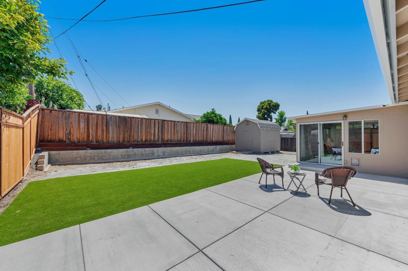 490 Temple Dr, Milpitas CA  95035-6036 exterior