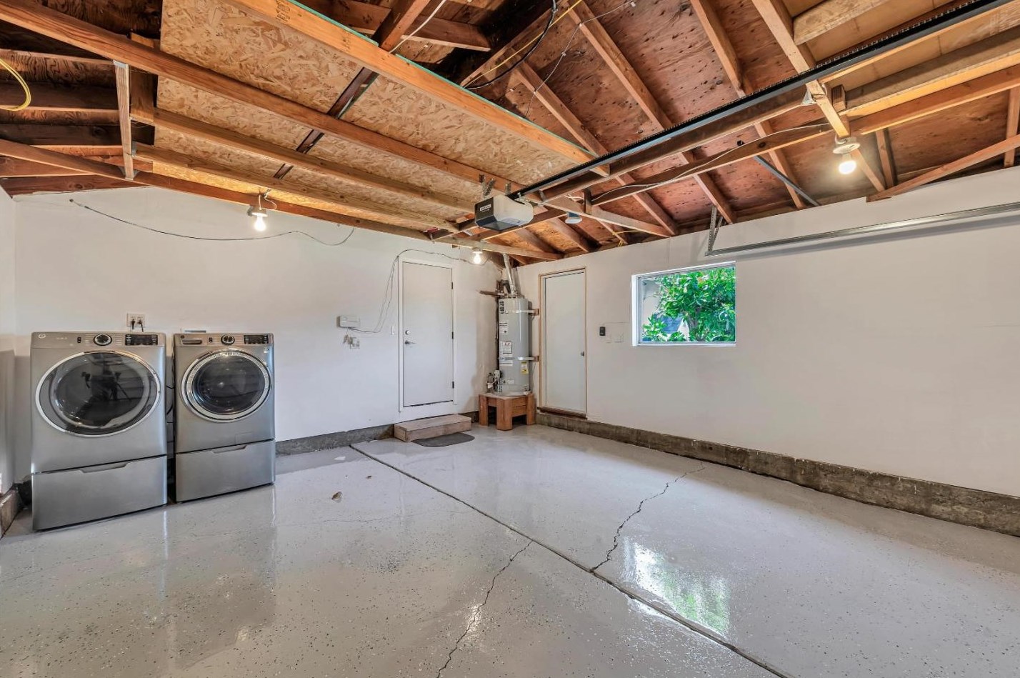 490 Temple Dr, Milpitas CA  95035-6036 exterior