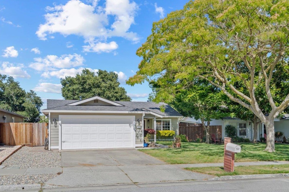5422 Mesa Rd, Gilroy, CA 95020-6815