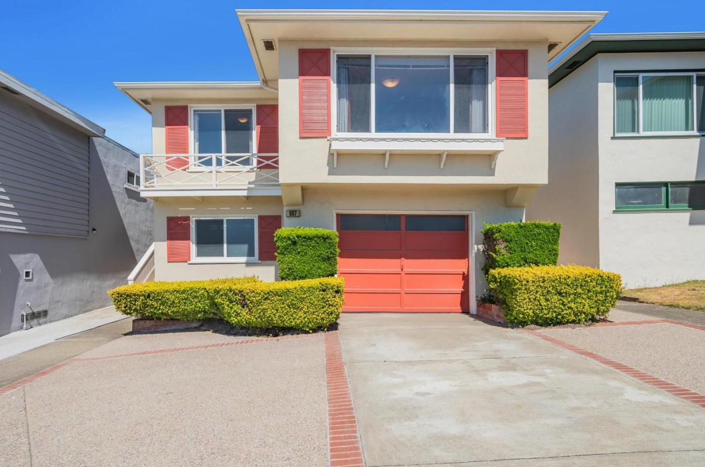 667 Southgate Ave, Daly City, CA 94015-3557