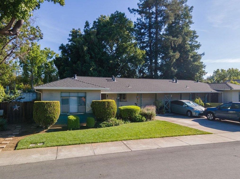 960 Michael Dr, Campbell, CA 95008