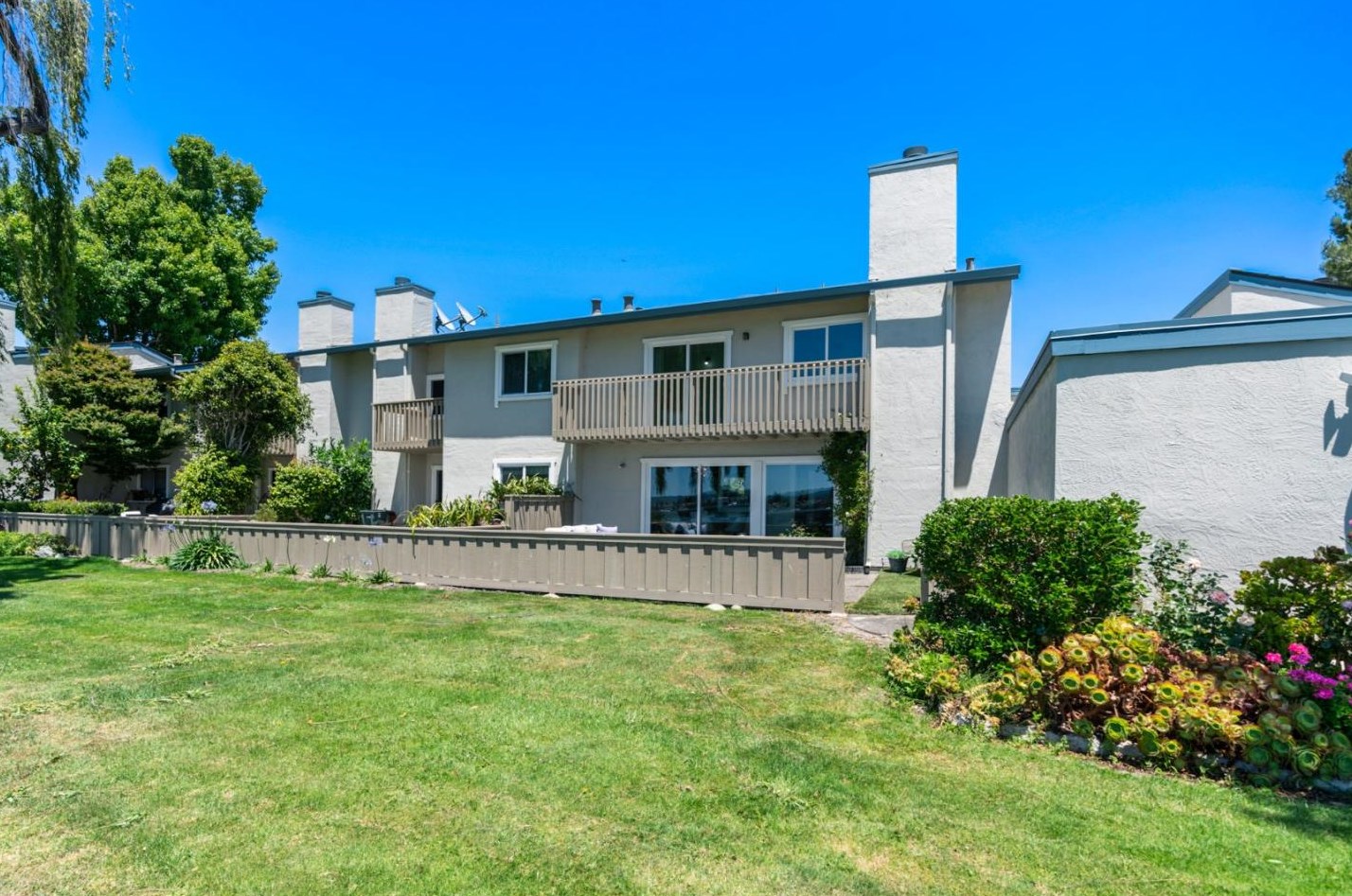 144 Beach Park Blvd, San Mateo CA  94404-2708 exterior