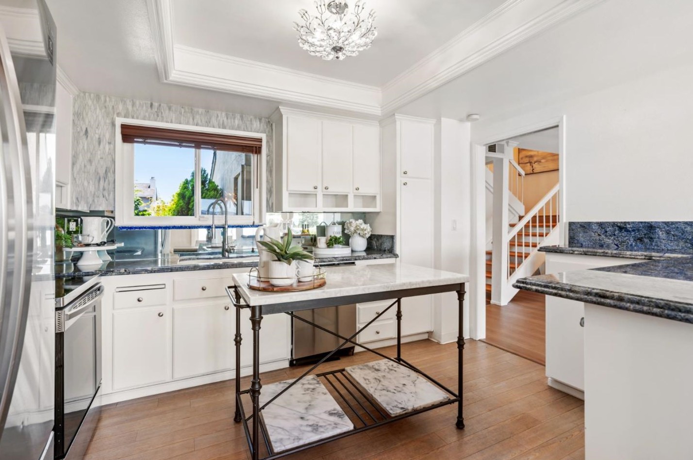 144 Beach Park Blvd, San Mateo CA  94404-2708 exterior