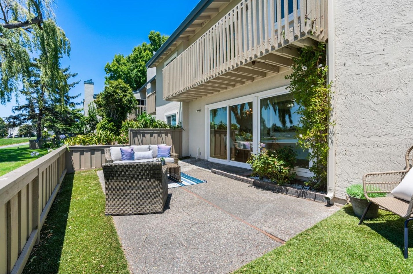 144 Beach Park Blvd, San Mateo CA  94404-2708 exterior