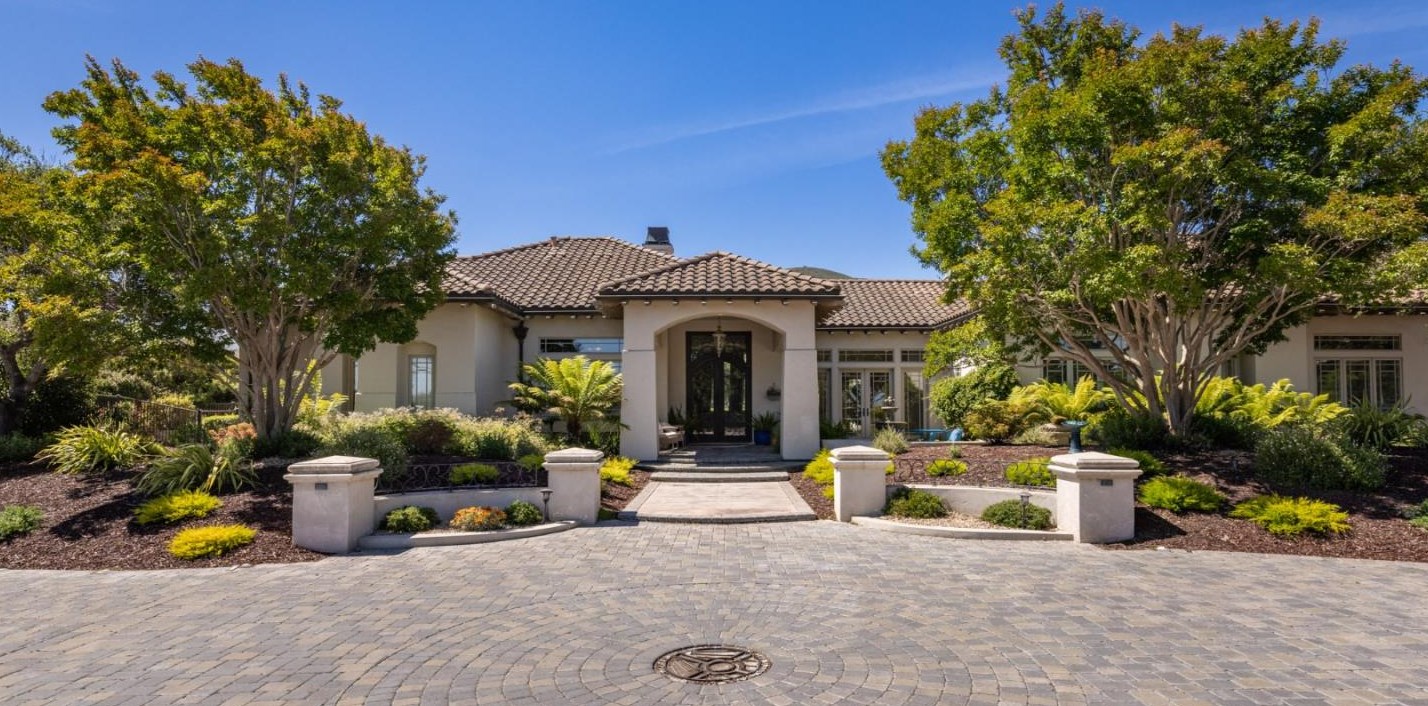 19831 Spring Ridge Terrace, Salinas, CA 93908