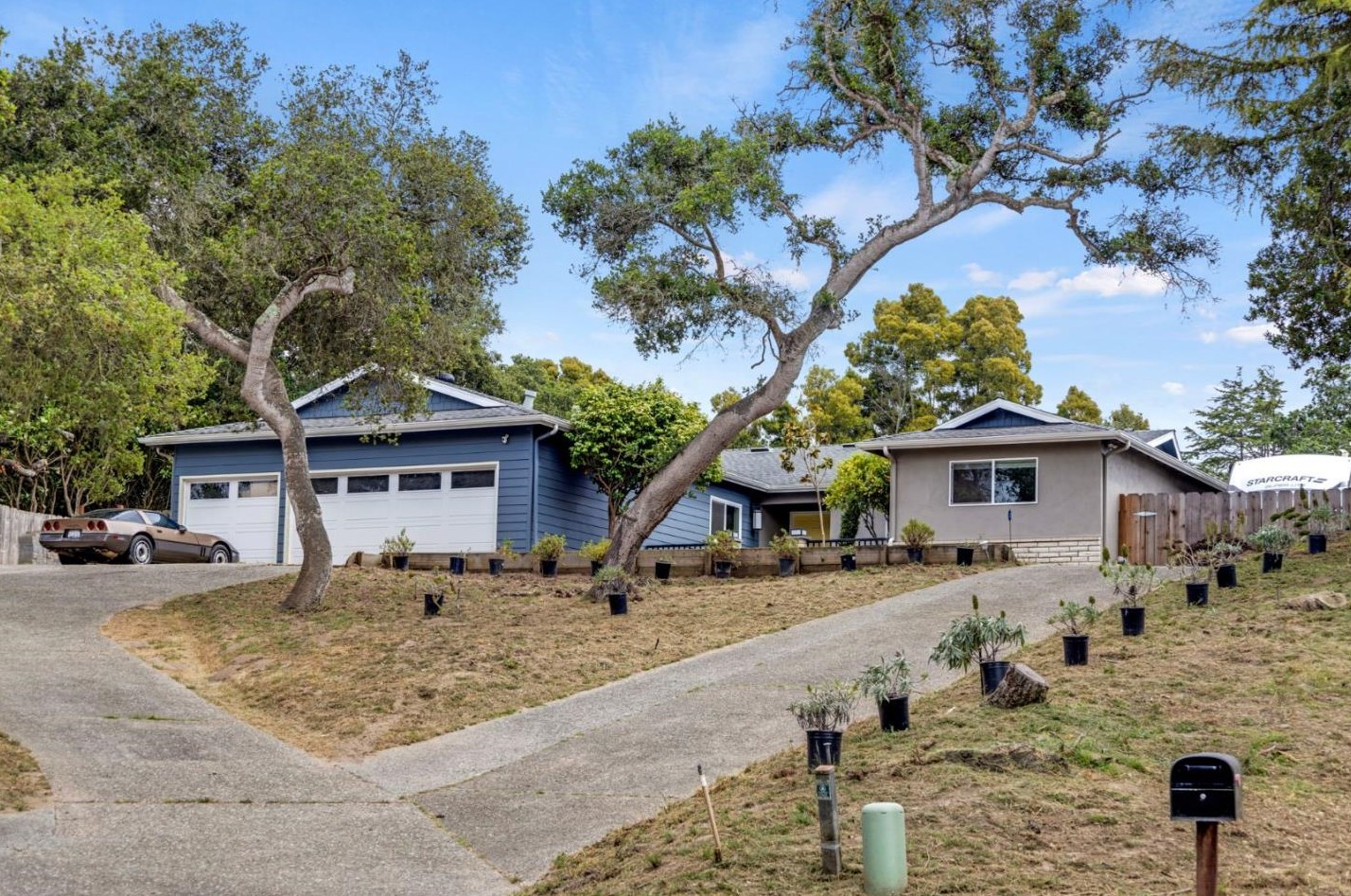 15410 Oak Hills Dr, Salinas, CA 93907