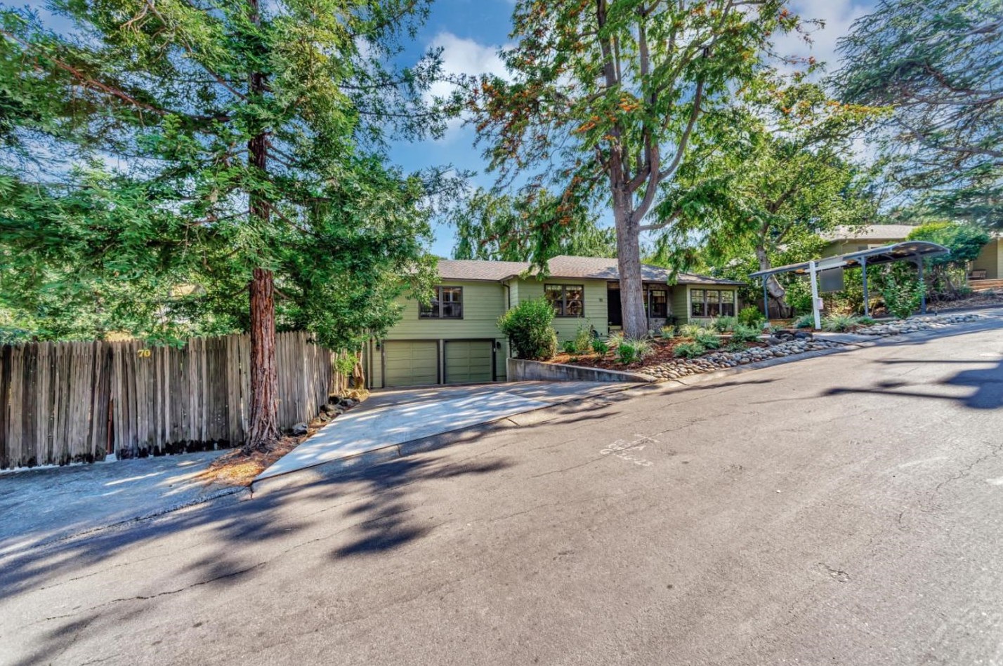 70 W Summit Dr, Redwood City, CA 94062