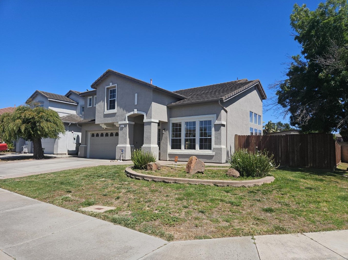 865 Cactus Ct, Salinas, CA 93905