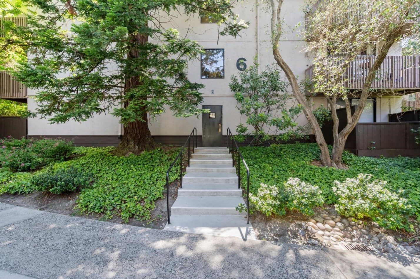 6142 Shelter Creek Ln, San Bruno, CA 94066-6014
