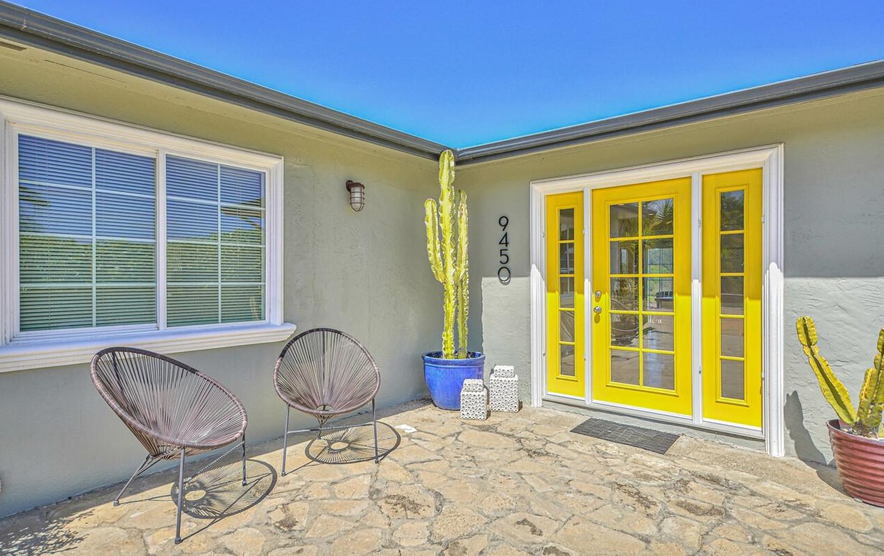 9450 Pollock Ln, Salinas, CA 93907