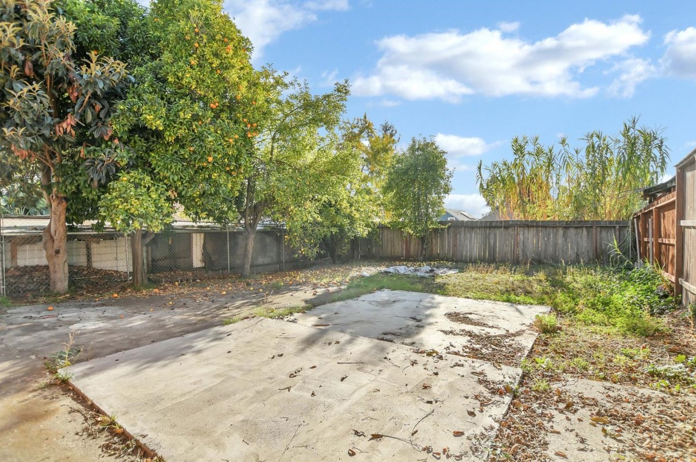 1317 24 St, Oakland CA  94601-1206 exterior