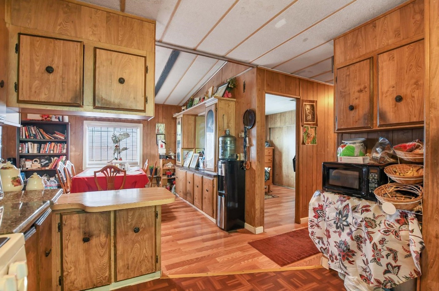 1317 24 St, Oakland CA  94601-1206 exterior