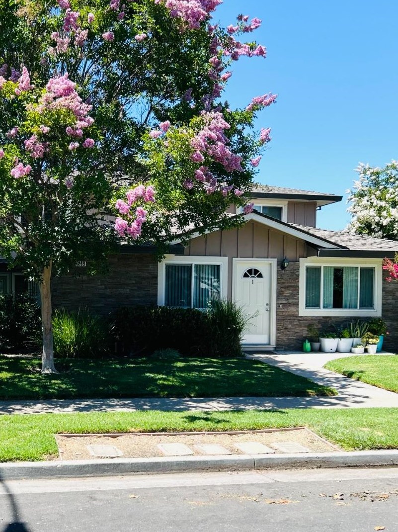 1269 Bouret Dr 4, San Jose, CA 95118