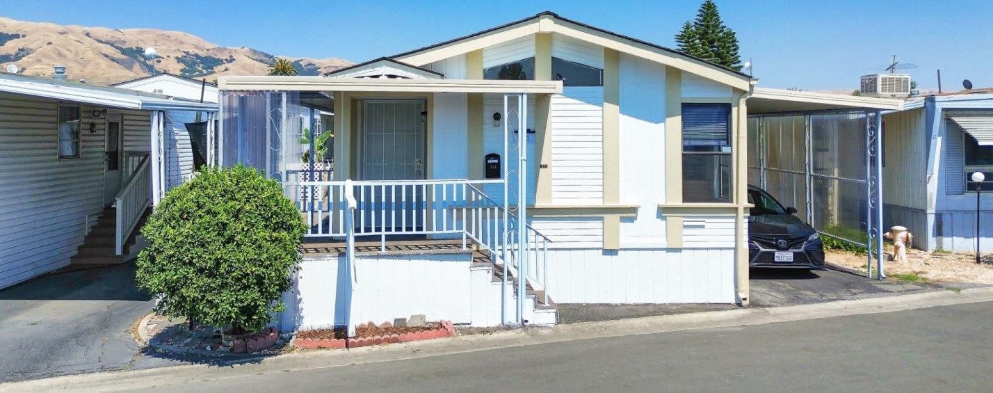 1515 Milpitas Blvd, Milpitas CA  95035-2700 exterior