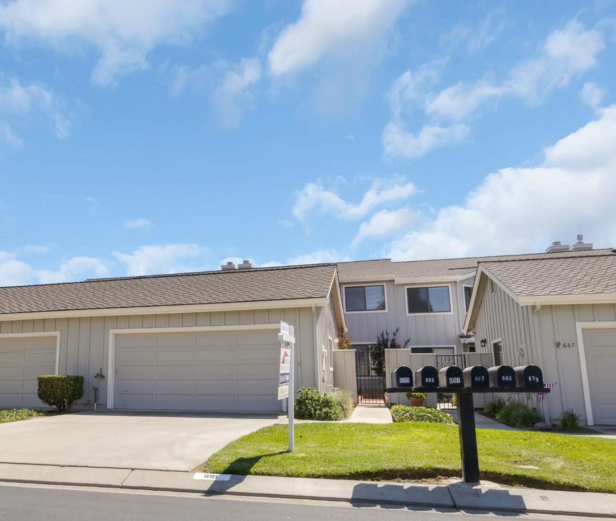 691 Helen Dr, Hollister, CA 95023