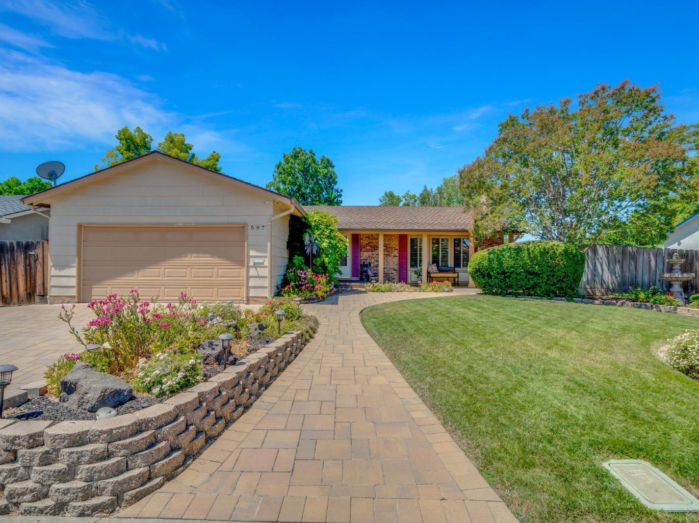 597 Emerald St, Livermore, CA 94550