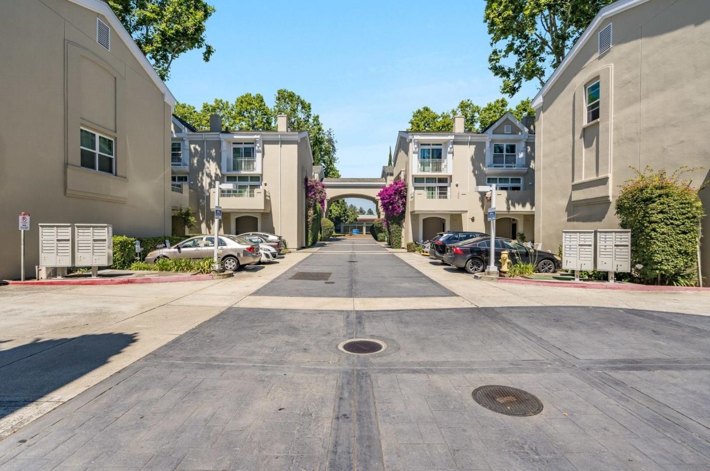 358 Dunsmuir Ter 3, Sunnyvale, CA 94085