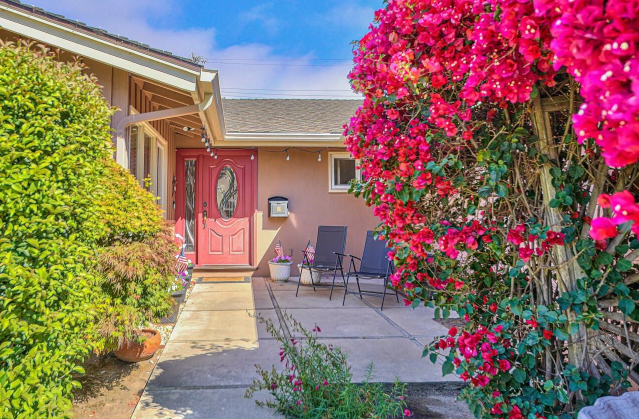 23 Santa Ana Dr, Salinas, CA 93901