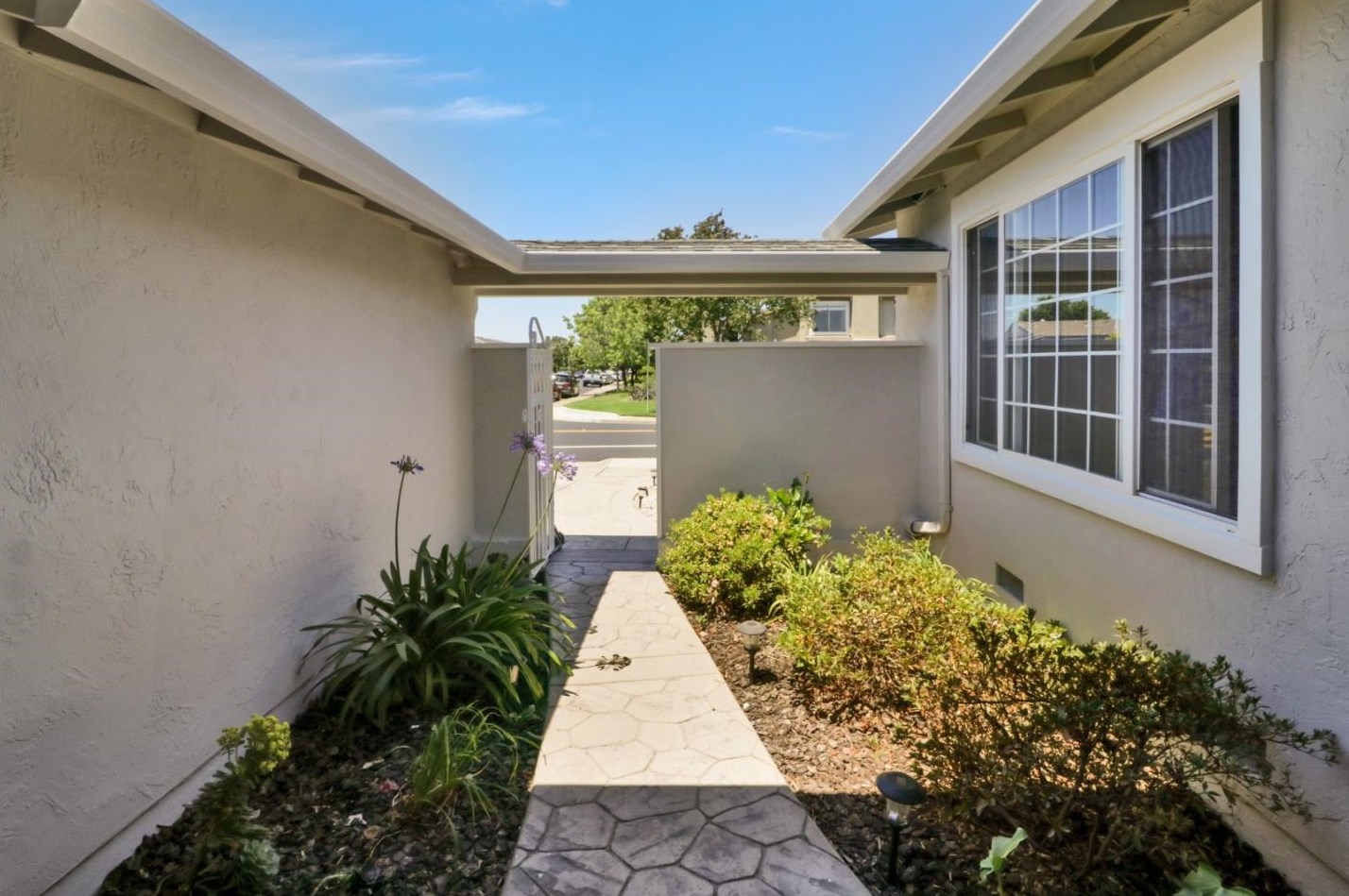 1366 Marlin Ave, San Mateo, CA 94404-1422
