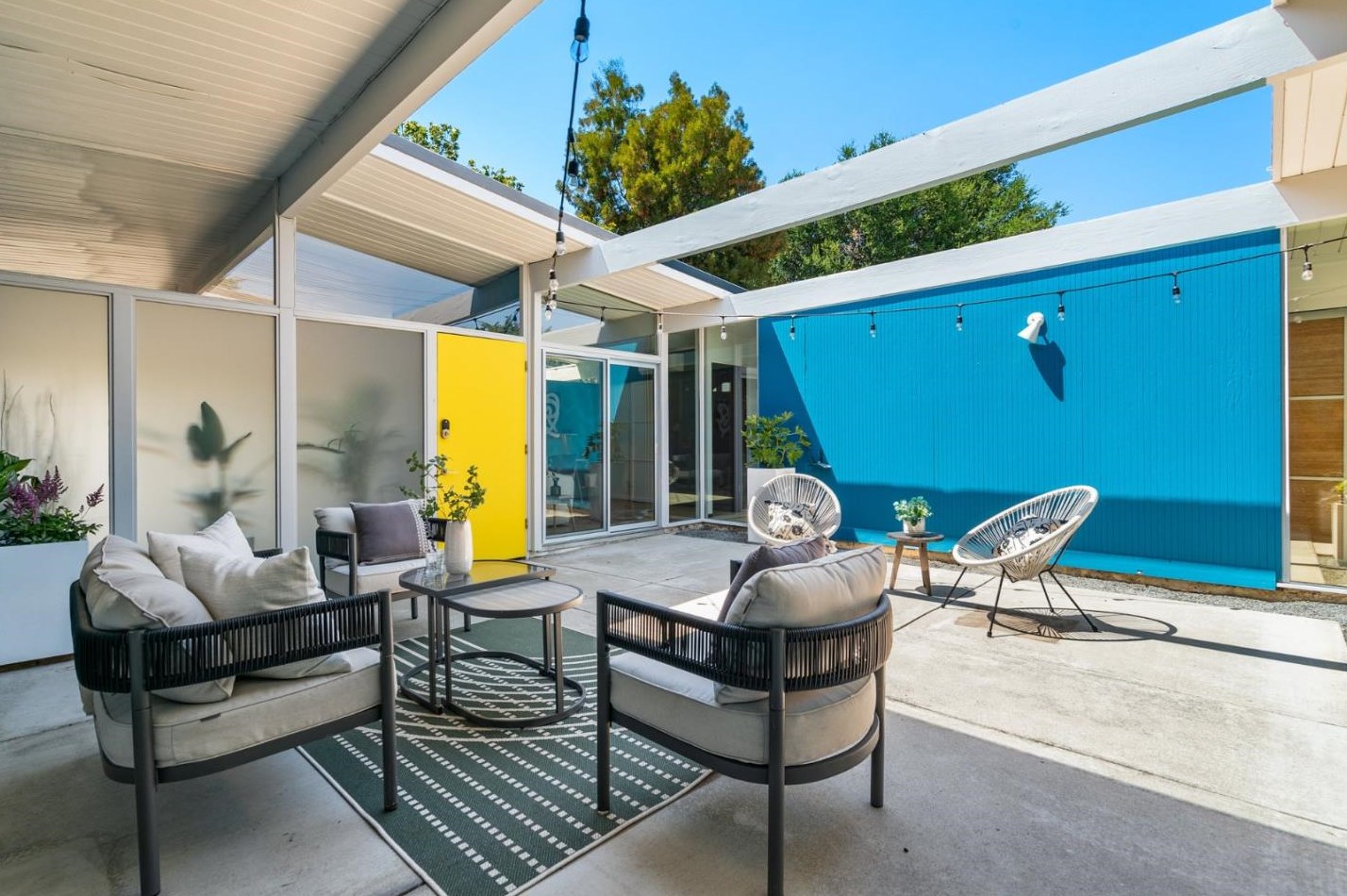 1150 Mary Ave, Sunnyvale CA  94087-2103 exterior