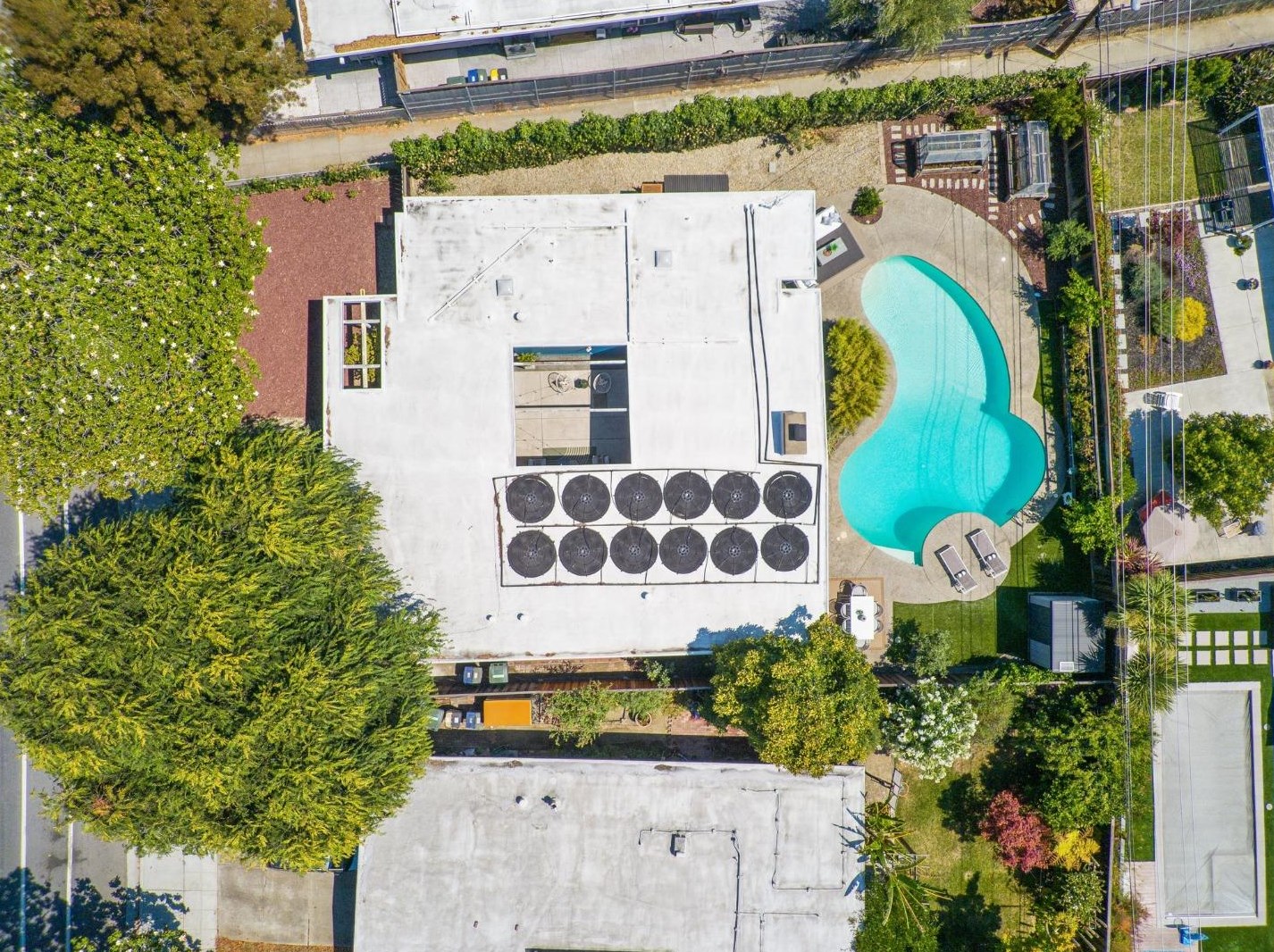 1150 Mary Ave, Sunnyvale CA  94087-2103 exterior