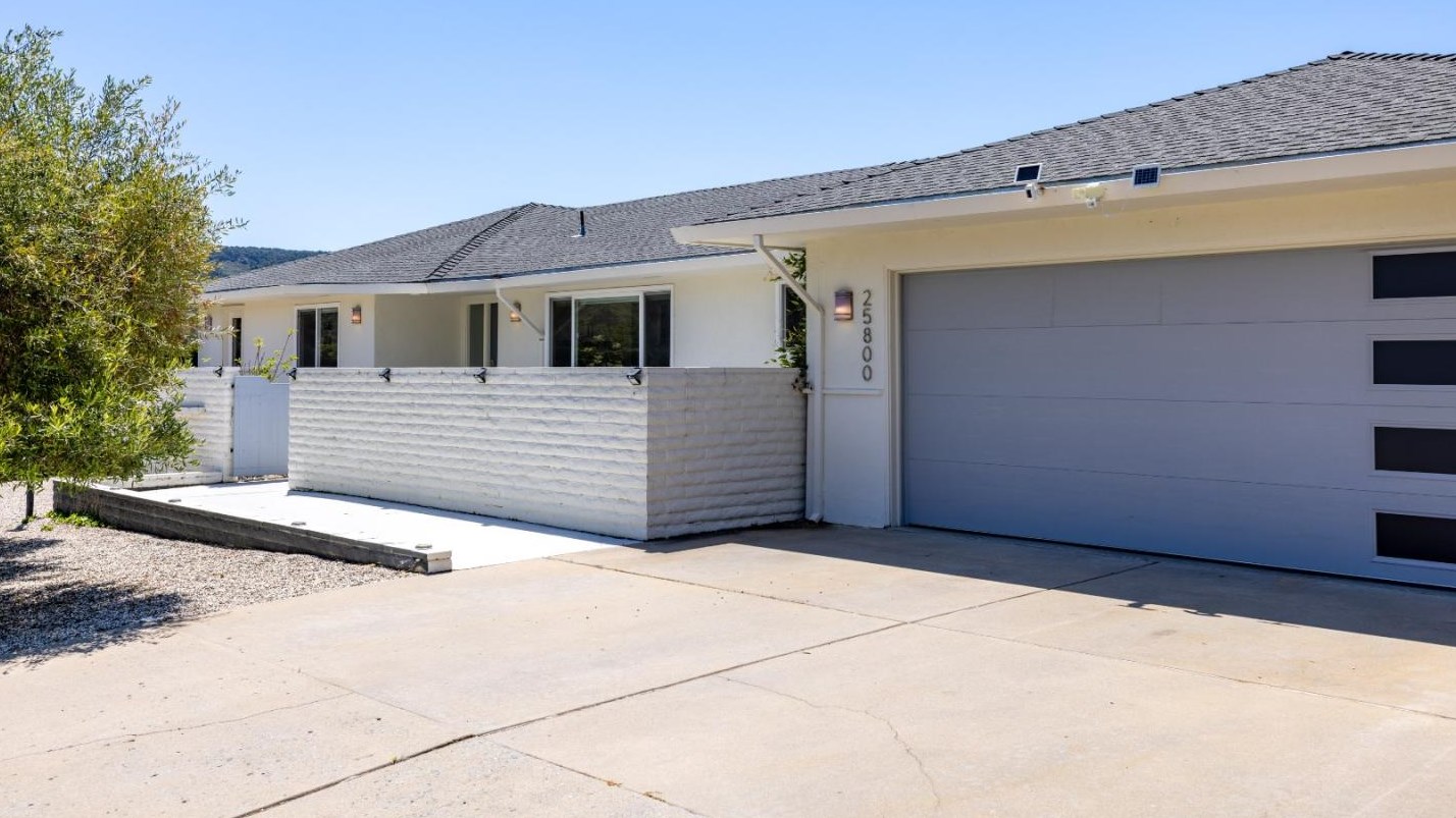 25800 Tierra Grande Dr, Carmel, CA 93923-8436