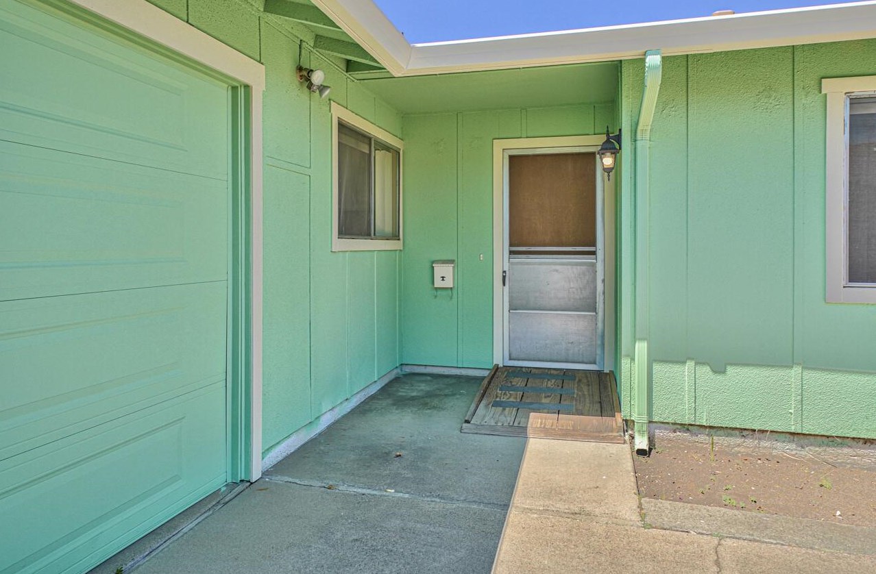 1241 Nogal Dr, Salinas, CA 93905-1214